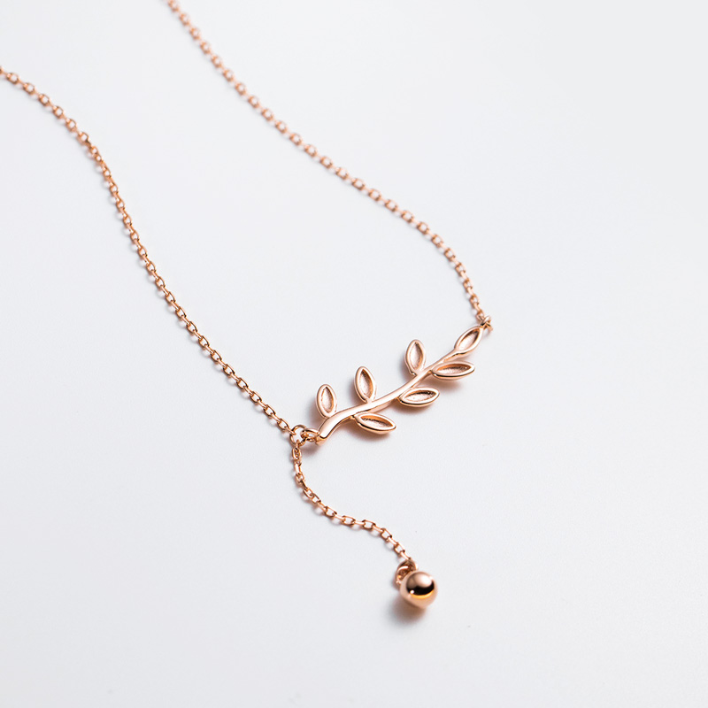 Chloae Necklace